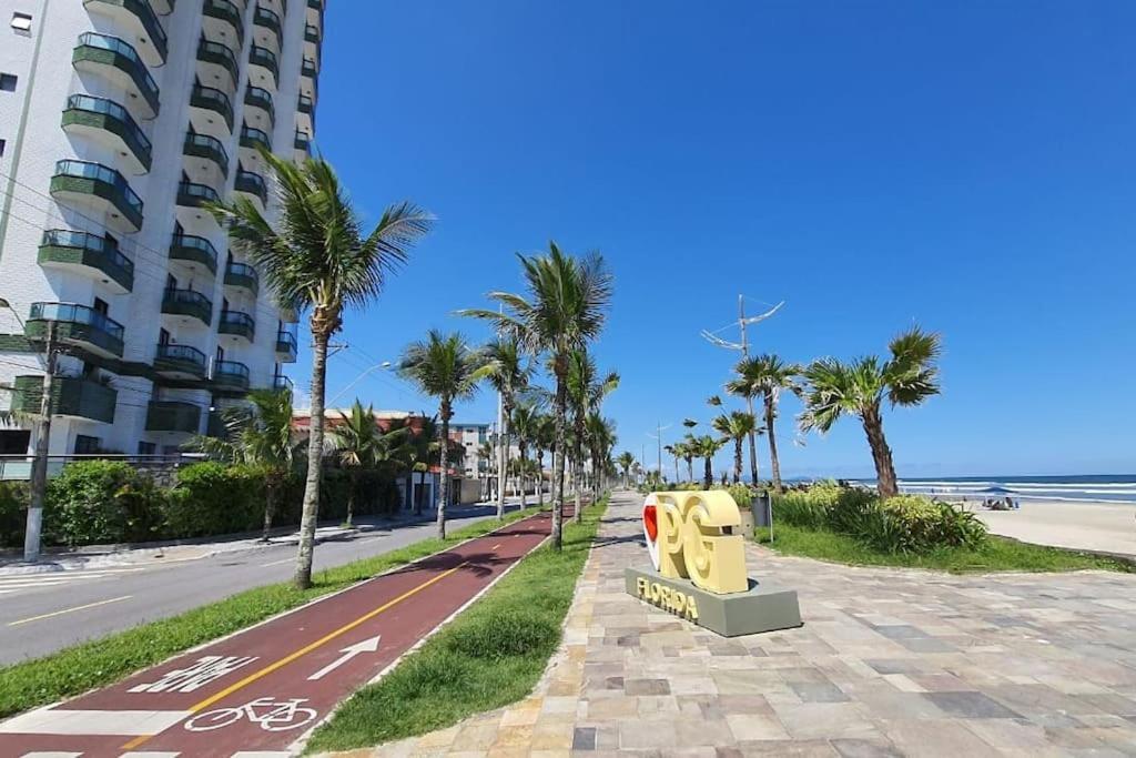 Apartamento Frente Para O Mar 6 Pessoas Com Estacionamento Praia Grande  Esterno foto